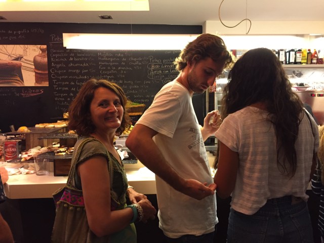 Bar 5 - Esther clears the way