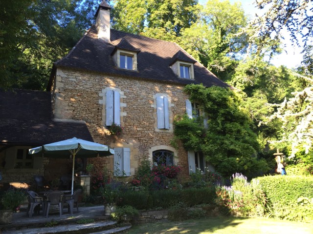 The terrace at Le Moulin Neuf